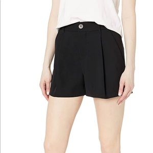 BNWT Vince Pleated High Waist Shorts Black 6 $245